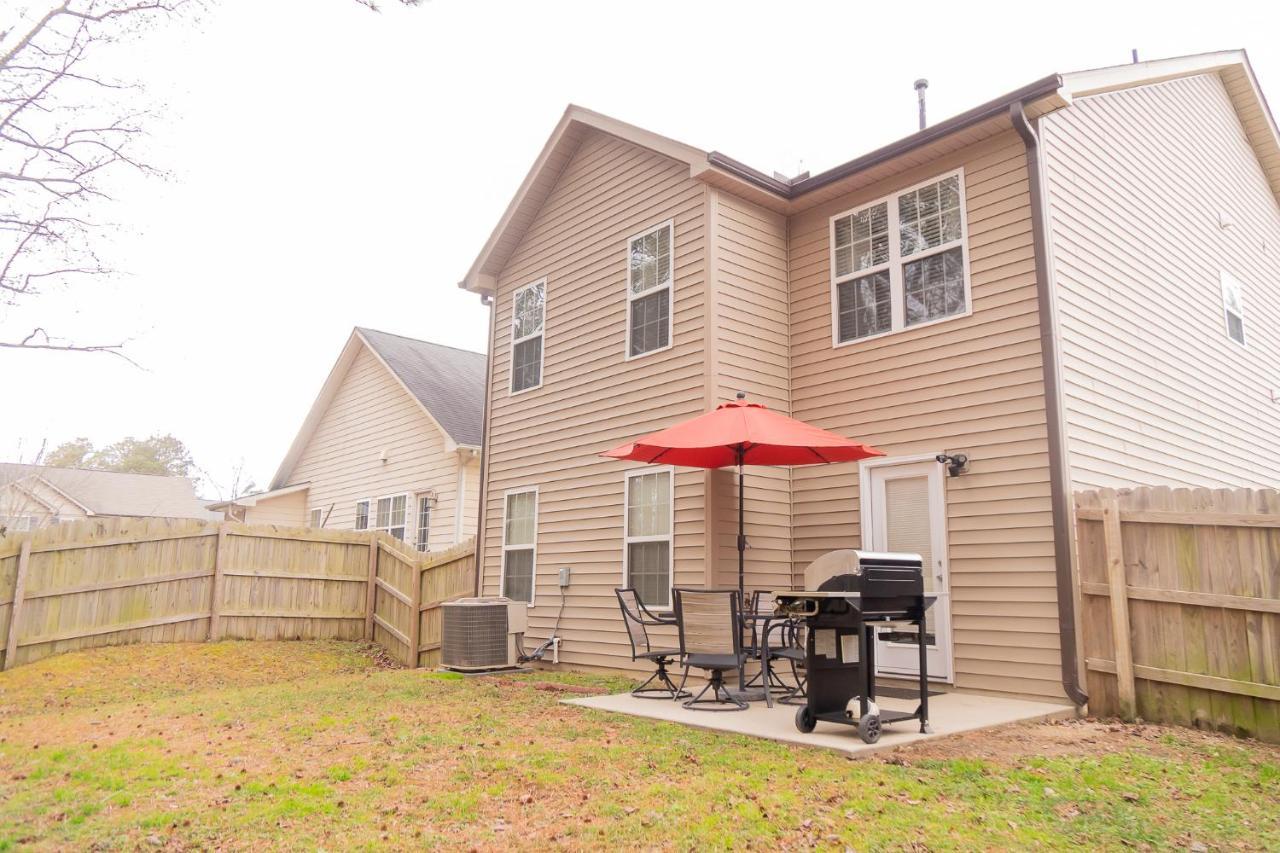 Beautiful Spacious 4 Bedroom House , Sleeps 8+ Raleigh Exterior photo